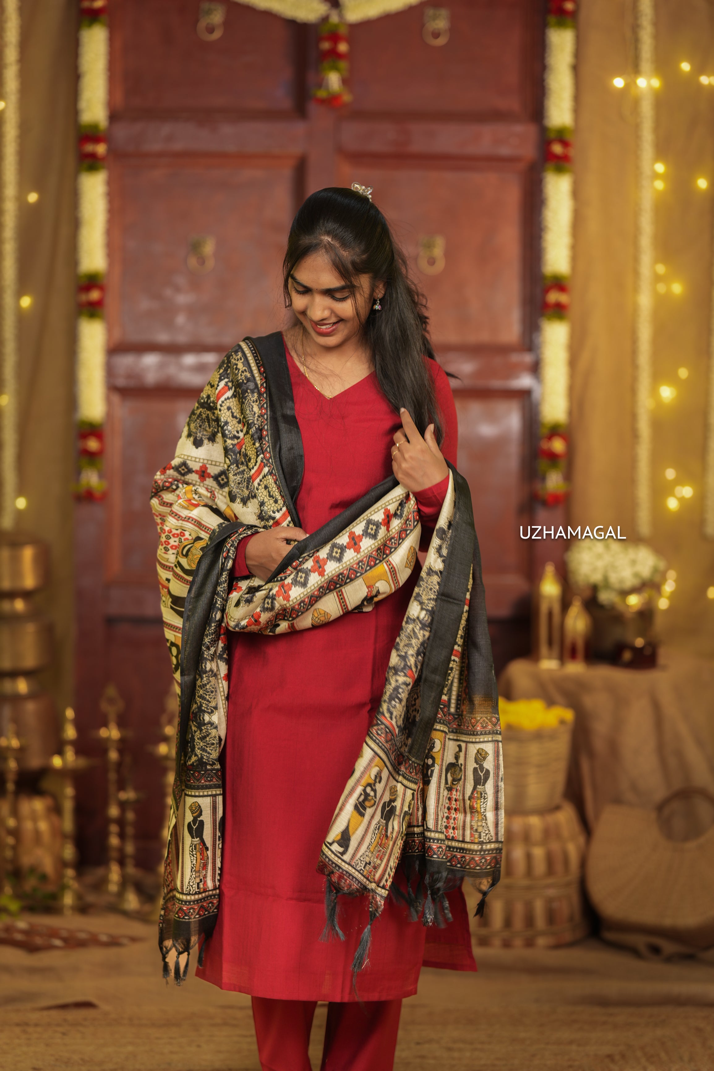 Aavani sivapu - image 6