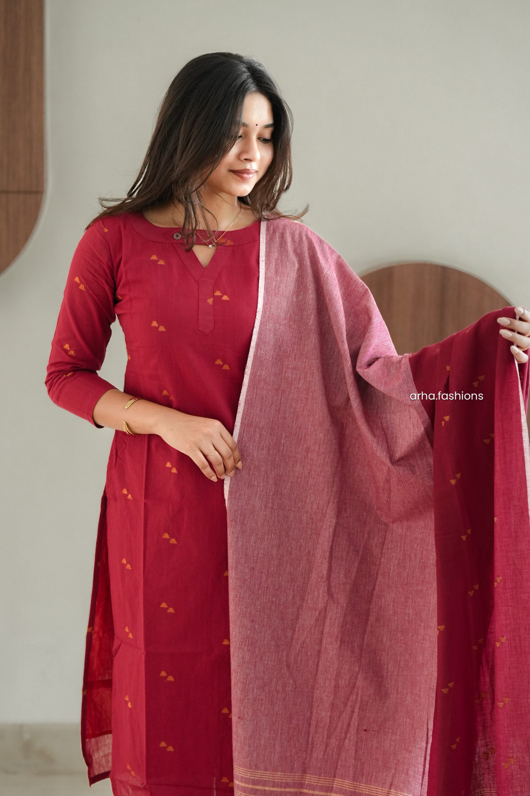 Aadya handloom suit - image 2